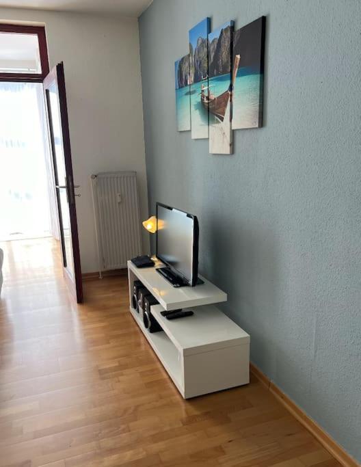 Very Nice, And Fully Furnished Bonn