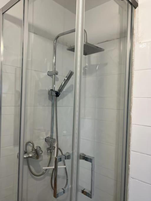 Very Nice, And Fully Furnished Bonn